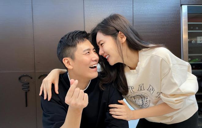 女友说该干嘛干嘛，心不要在我身上好吗？游戏画面